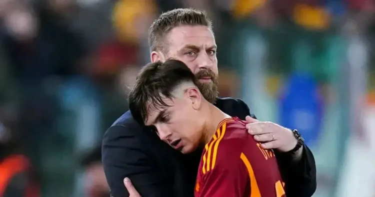 AS Roma sa thải De Rossi