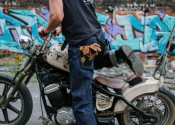 Raw Denim: khi sự từng trải khắc họa lên chiếc quần jeans