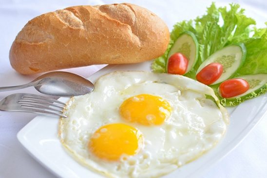thực phẩm tốt nhất giúp cơ thể khỏe đẹp trứng ốp la