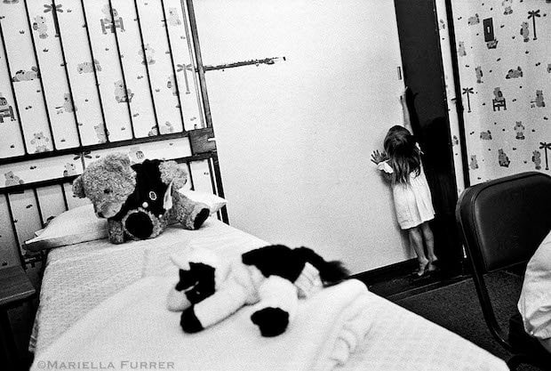 Mariella Furrer và dự án ảnh về lạm dụng tình dục trẻ em (14)
