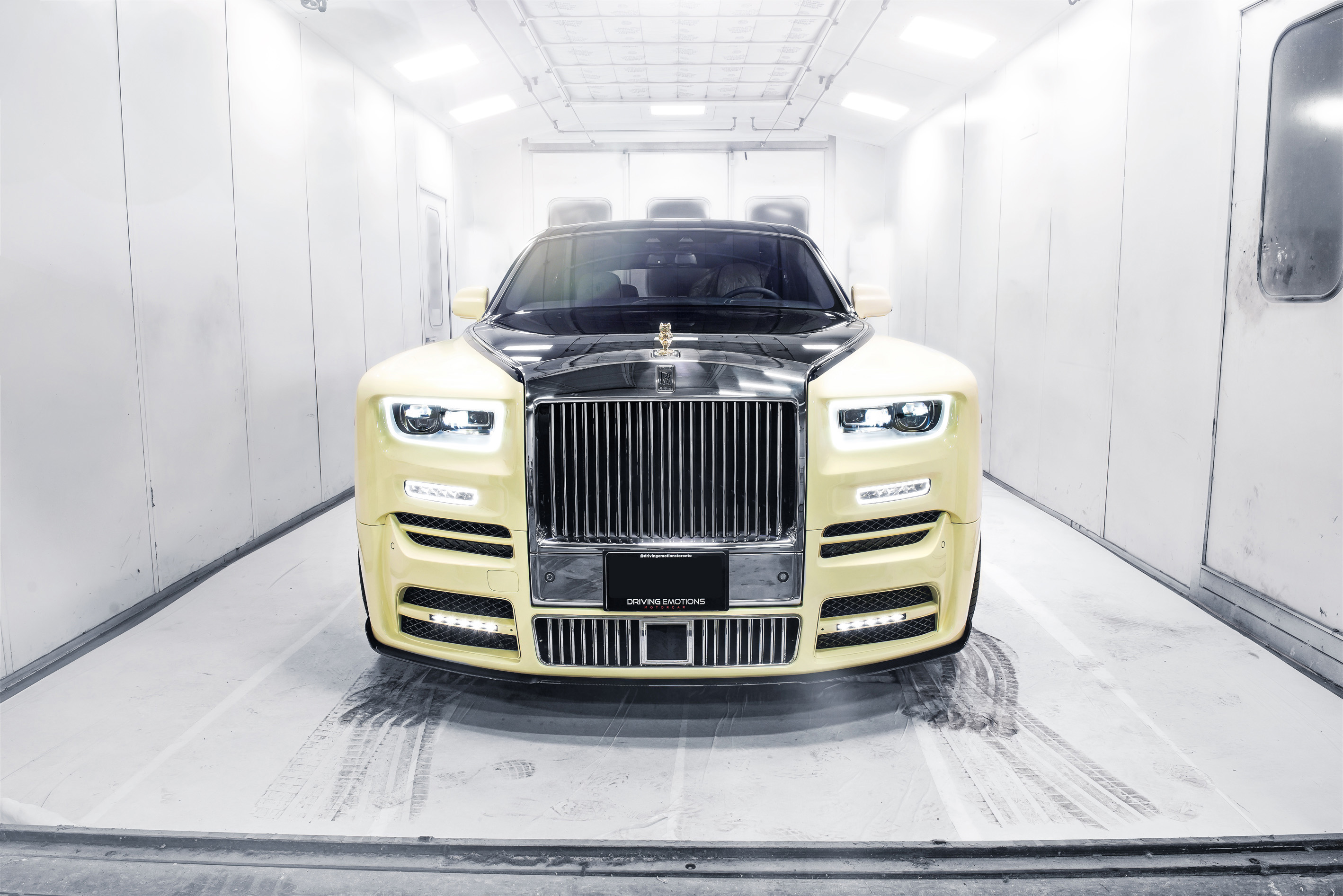 Rolls-Royce Phantom 8 Drake