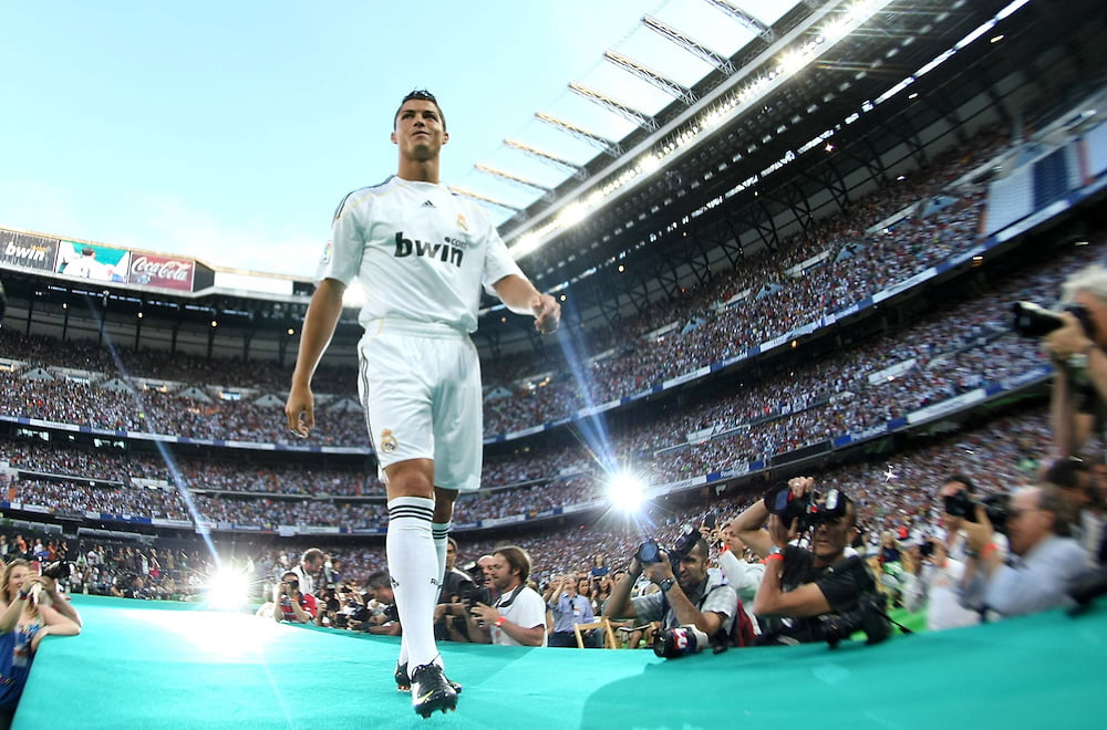 Cristiano Ronaldo mang khái niệm Galacticos trở lại