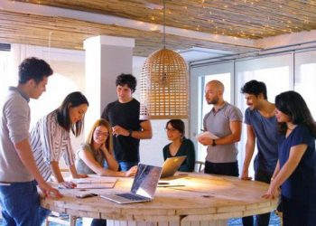 the nao la moi truong lam viec chuyen nghiep