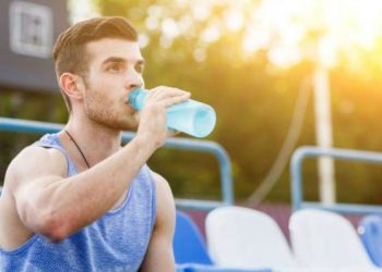 Nước uống thể thao có tốt không?