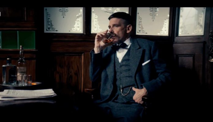 Xem Peaky Blinders, ngấm tinh thần Whisky Anh Quốc