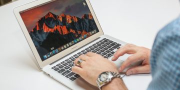 Có nên mua Macbook Air không?