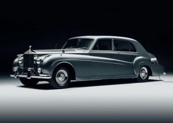 Chi tiết Rolls-Royce Phantom V "lão hóa ngược" thành xe điện