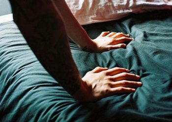Búp bê tình dục biết đảo mắt