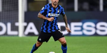 Inter Milan và yếu huyệt hành lang trái
