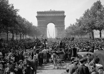 Paris, 8/5/1945