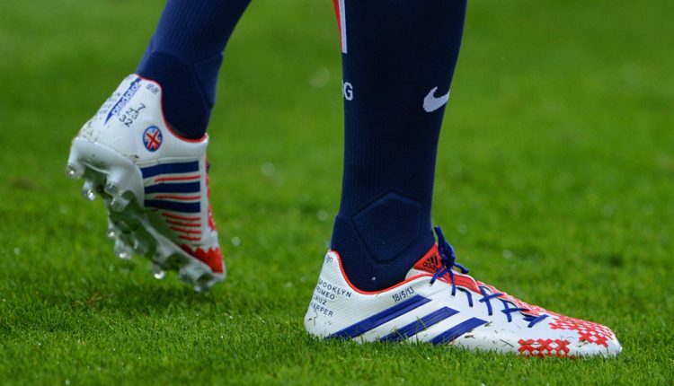đôi giày PSG của Beckham