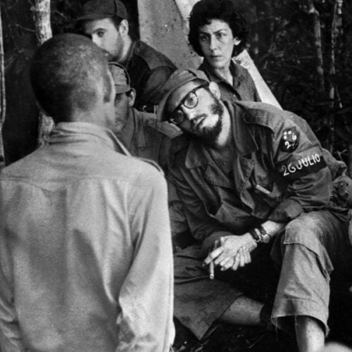 double-wristing-Fidel-Castro-1958-AP