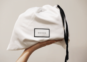 Cách bảo quản quần áo mùa đông