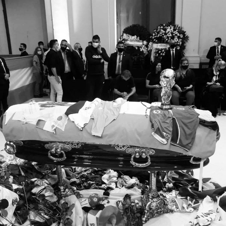 Hình ảnh đám tang Diego Maradona