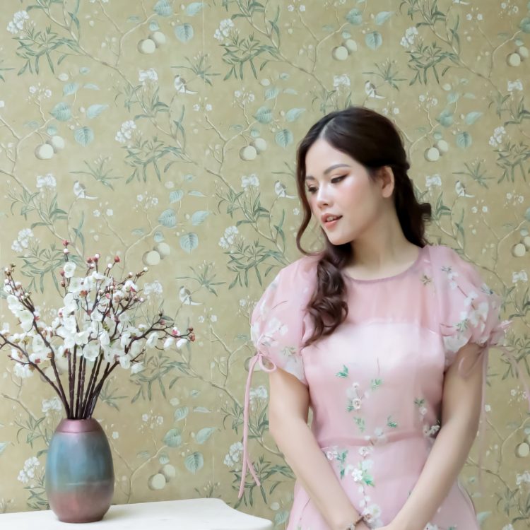 thùy dung hot girl ngân hàng