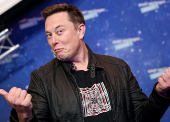 Alon Musk không sai khi nói: đại học là chỗ chỉ để cho vui chứ không để học?