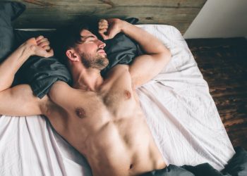 Giấc ngủ ảnh hưởng đến sự phát triển cơ bắp như thế nào
