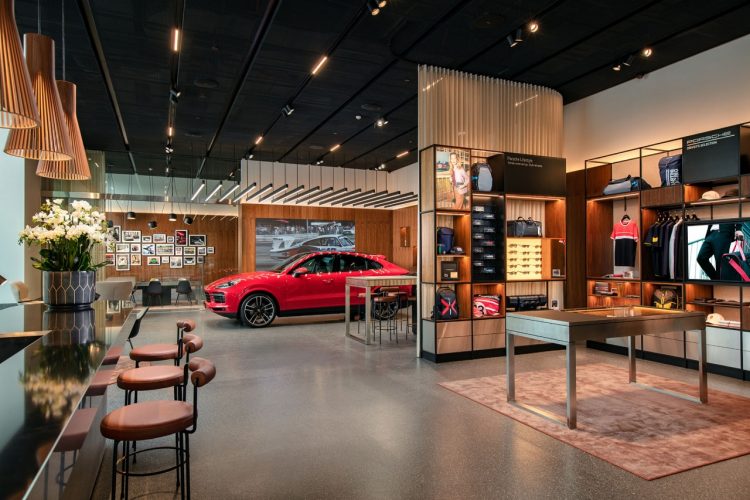 Porsche Studio Hà Nội
