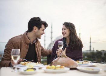 ai trả tiền khi hẹn hò