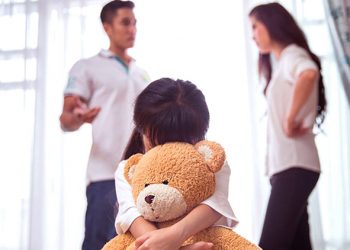 cuộc chiến giành con