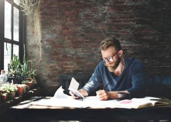 kinh nghiệm là một sự dối trá