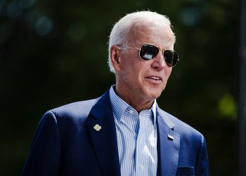phong cách thời trang của John Biden