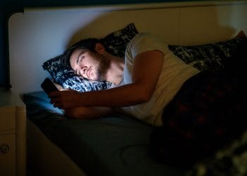 trả thù bằng việc thức khuya