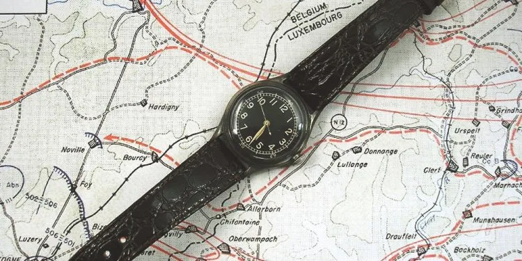 đồng hồ cổ điển