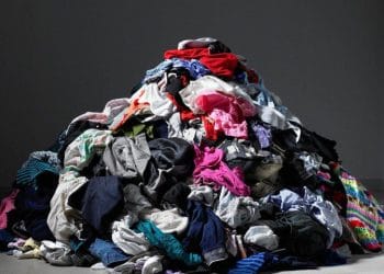 bãi rác thời trang nhanh