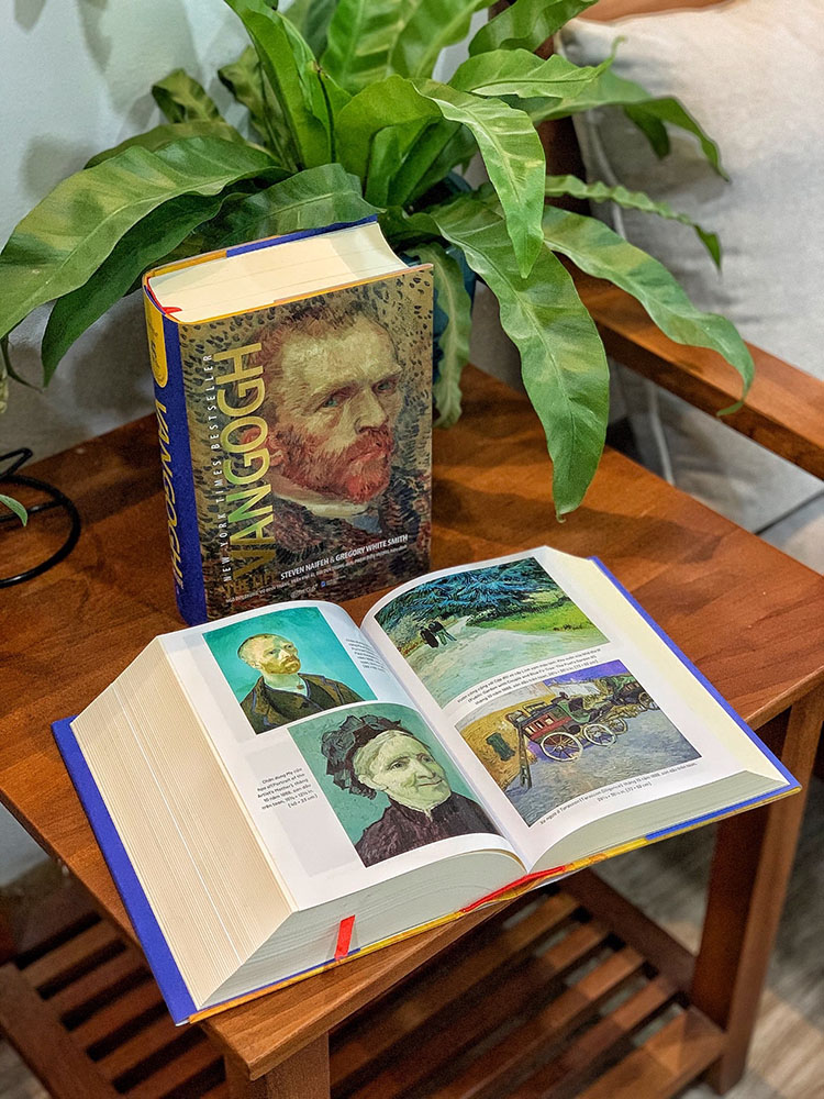sách về Van Gogh