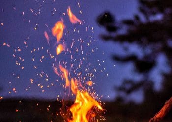 Có nên đốt vàng mã không