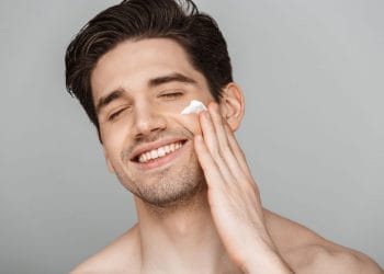 Dưỡng da chống lão hóa cho nam