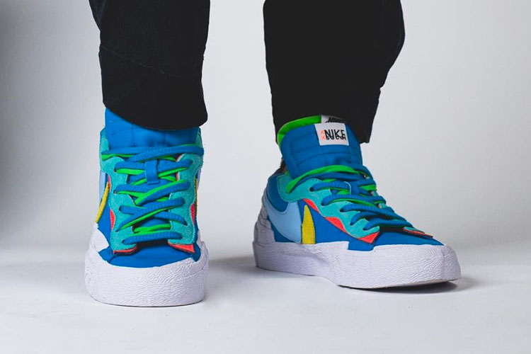 giày sneakers KAWS x sacai Nike Blazer Low