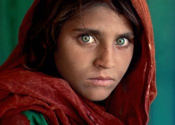 Cô gái Afghanistan