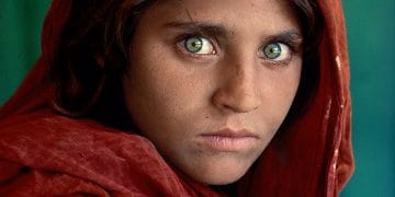 Cô gái Afghanistan