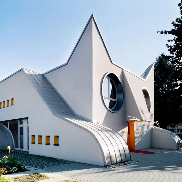 Kindergarten Wolfartsweier, Germany, 2002, thiết kế bởi Tomi Ungerer và Ayla Suzan Yöndel
