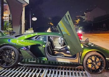 Lamborghini Aventador SVJ màu xanh Verde Ermes