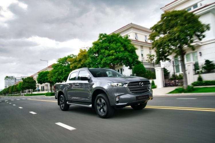 Ngoại thất Mazda BT-50 2021