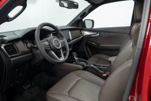 Nội thất Mazda BT-50 2021