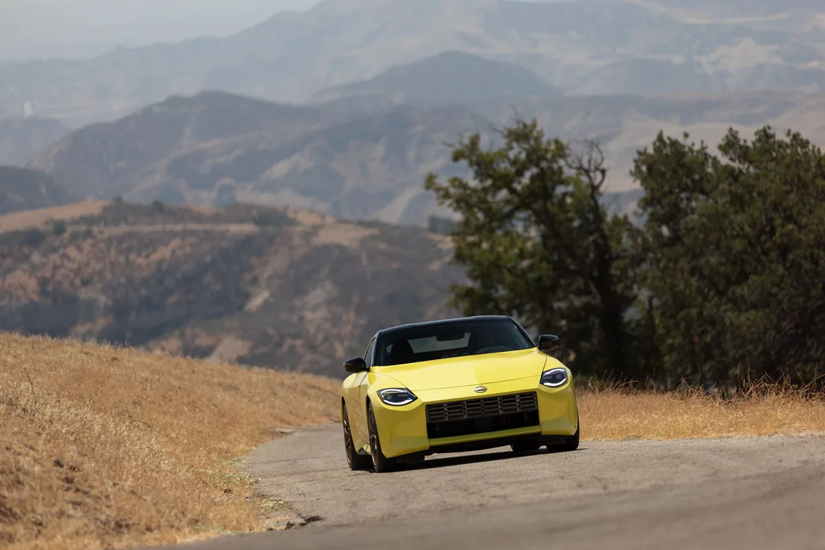 Nissan Z 2023 Couype