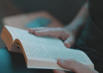 sách hay của tác giả châu á