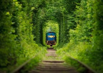 Đường hầm tình yêu ở Ukraina