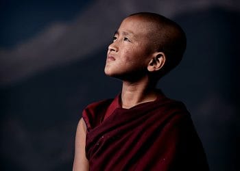 Đừng để tắt ngọn đèn thiện tâm bên trong con người mình