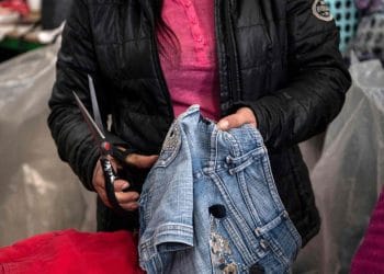 tái chế quần áo cũ