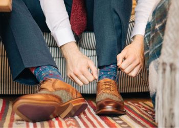 cách phối tất với quần tây