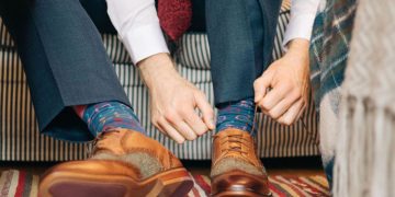 cách phối tất với quần tây