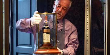 Vì sao rượu whisky lại đắt