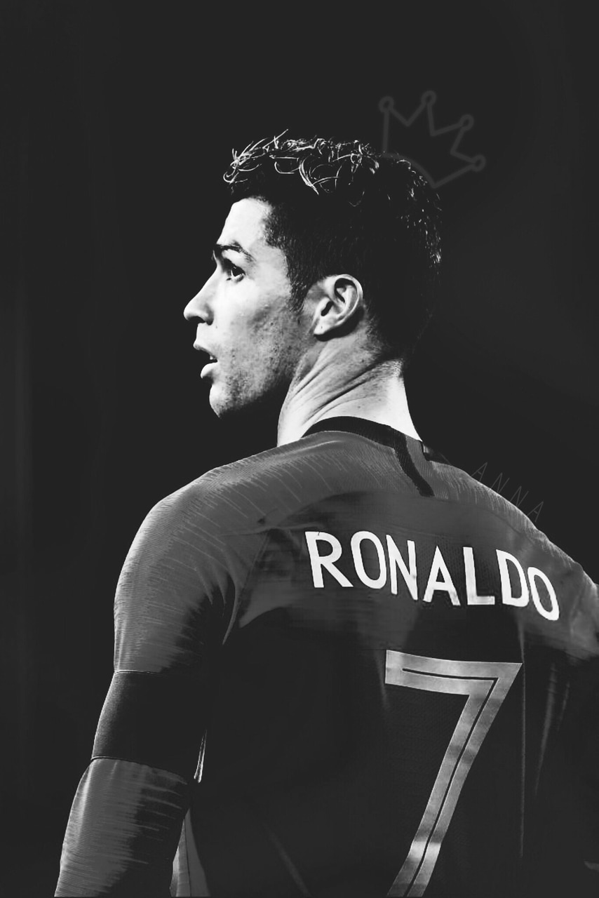 Hình nền Ronaldo đen trắng đẹp