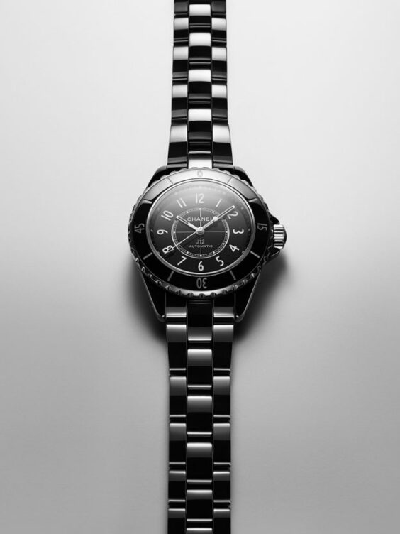 đồng hồ Chanel J12 Caliber 12.2 33mm