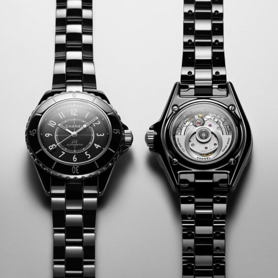 đồng hồ Chanel J12 Caliber